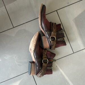 Freebird by Steven 
Size 9
Reddish